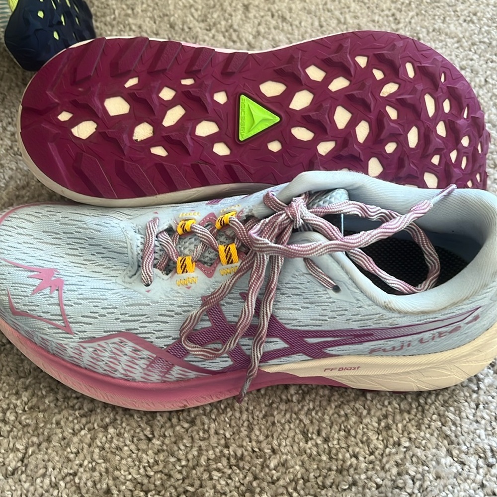 ASICS Fuji lite 4 ff blast running shoe